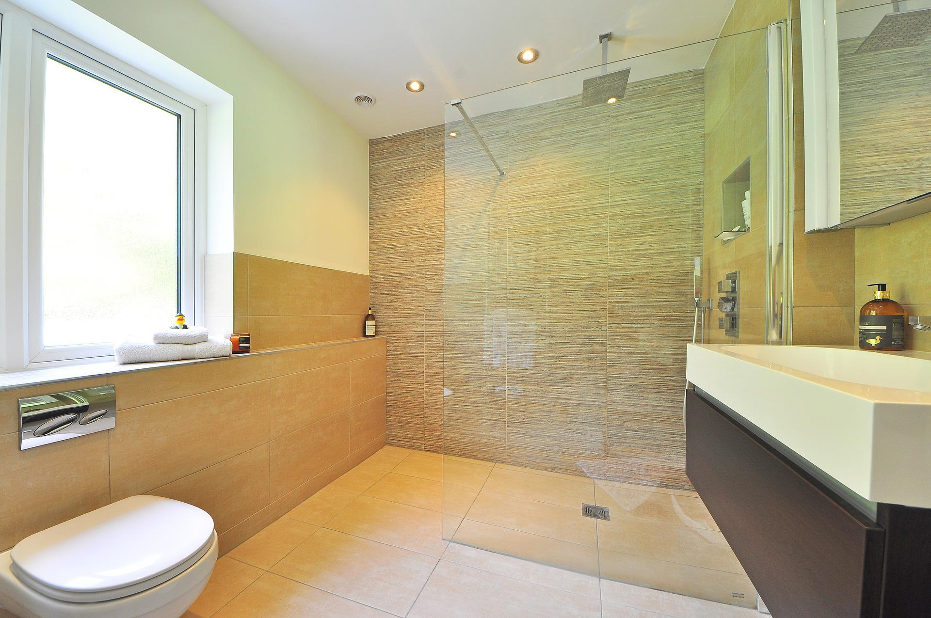Porcelain tiles in a luxury bathroom